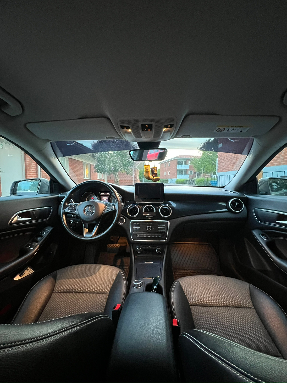 Mercedes-Benz CLA 200 7G-DCT 2015, bild 6/7