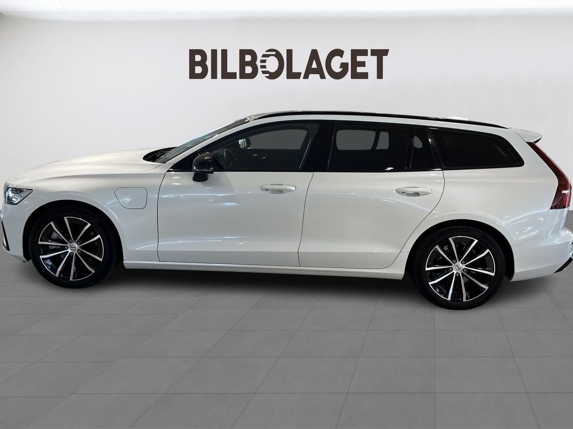 Volvo V60 T6 Plus Dark Edition 2025, kuva 2/10
