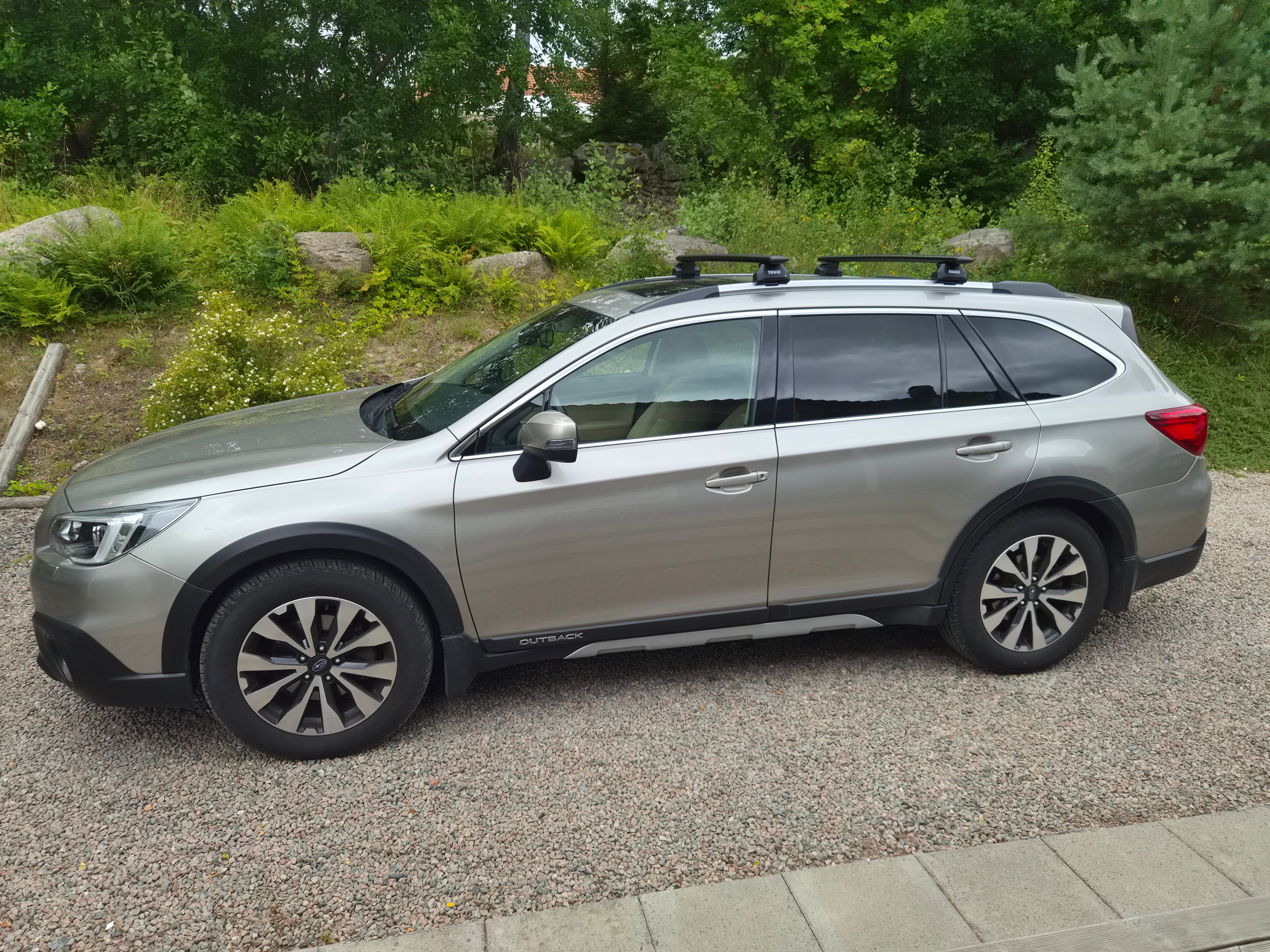Subaru Outback 2.0 4WD Lineartronic 2016, bild 2/10