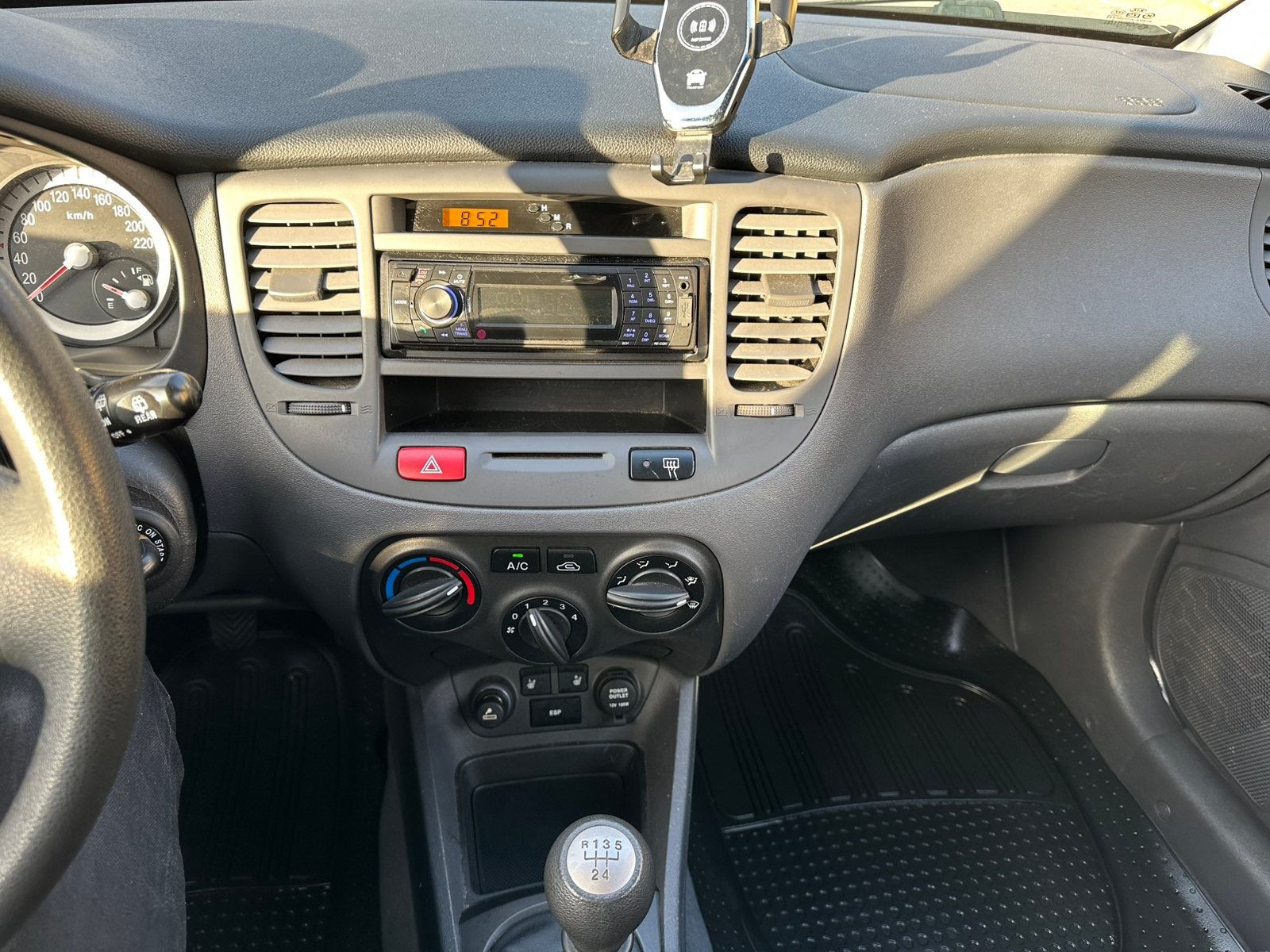 Kia Rio 1.4 Manuell 2006, bild 6/9