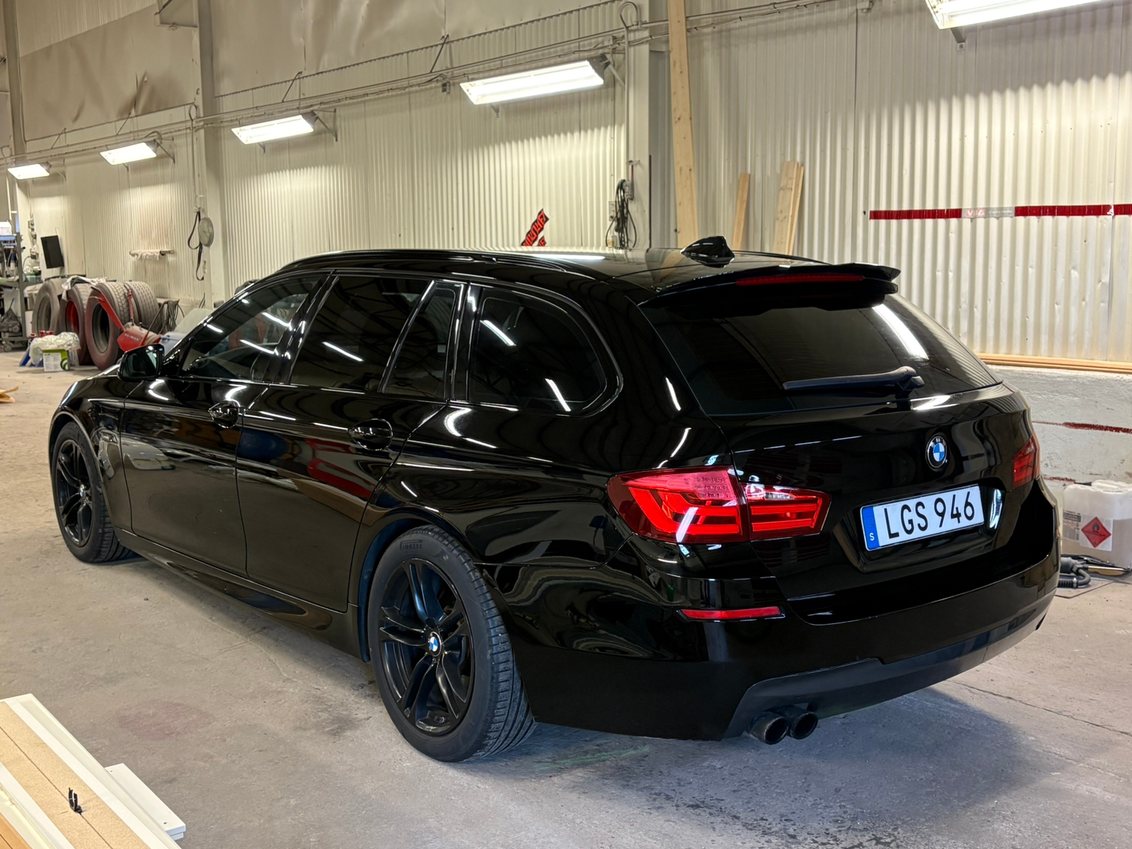 BMW 520 d Touring Manuell 2011, photo 2/7
