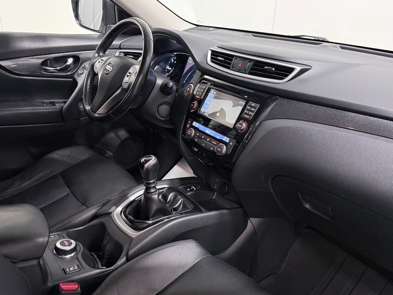 Nissan X-Trail 2016, bild 7/10