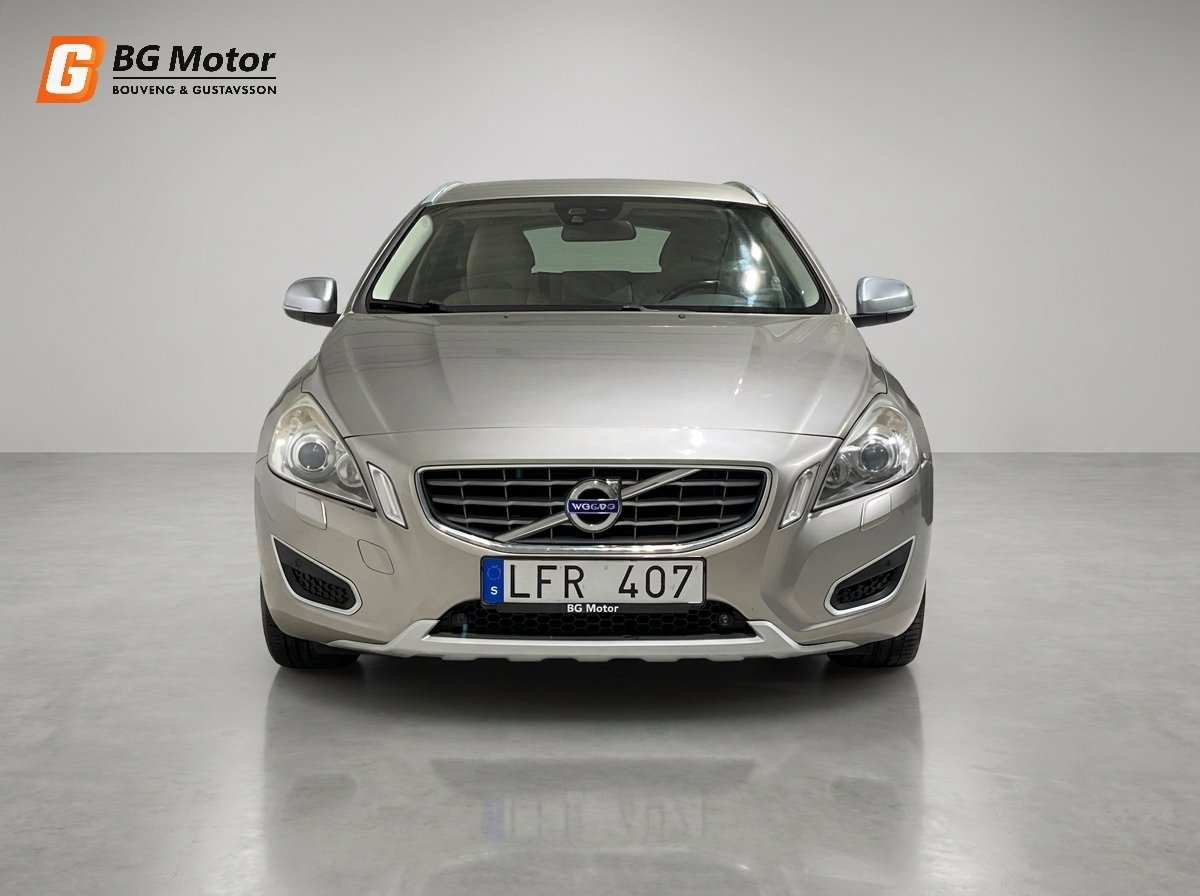 Volvo V60 2011, bild 2/8