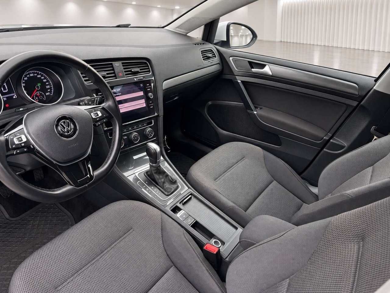 Volkswagen Golf 2019, bild 7/10