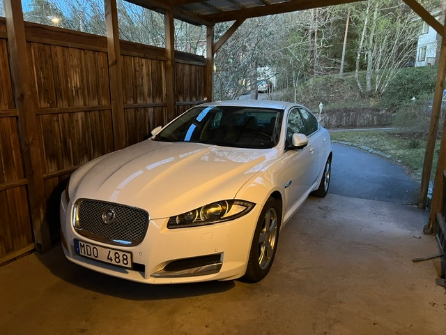 Jaguar XF
