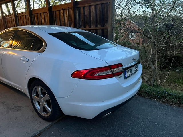 Jaguar XF 3.0 V6 Automatisk 2012, bild 4/9