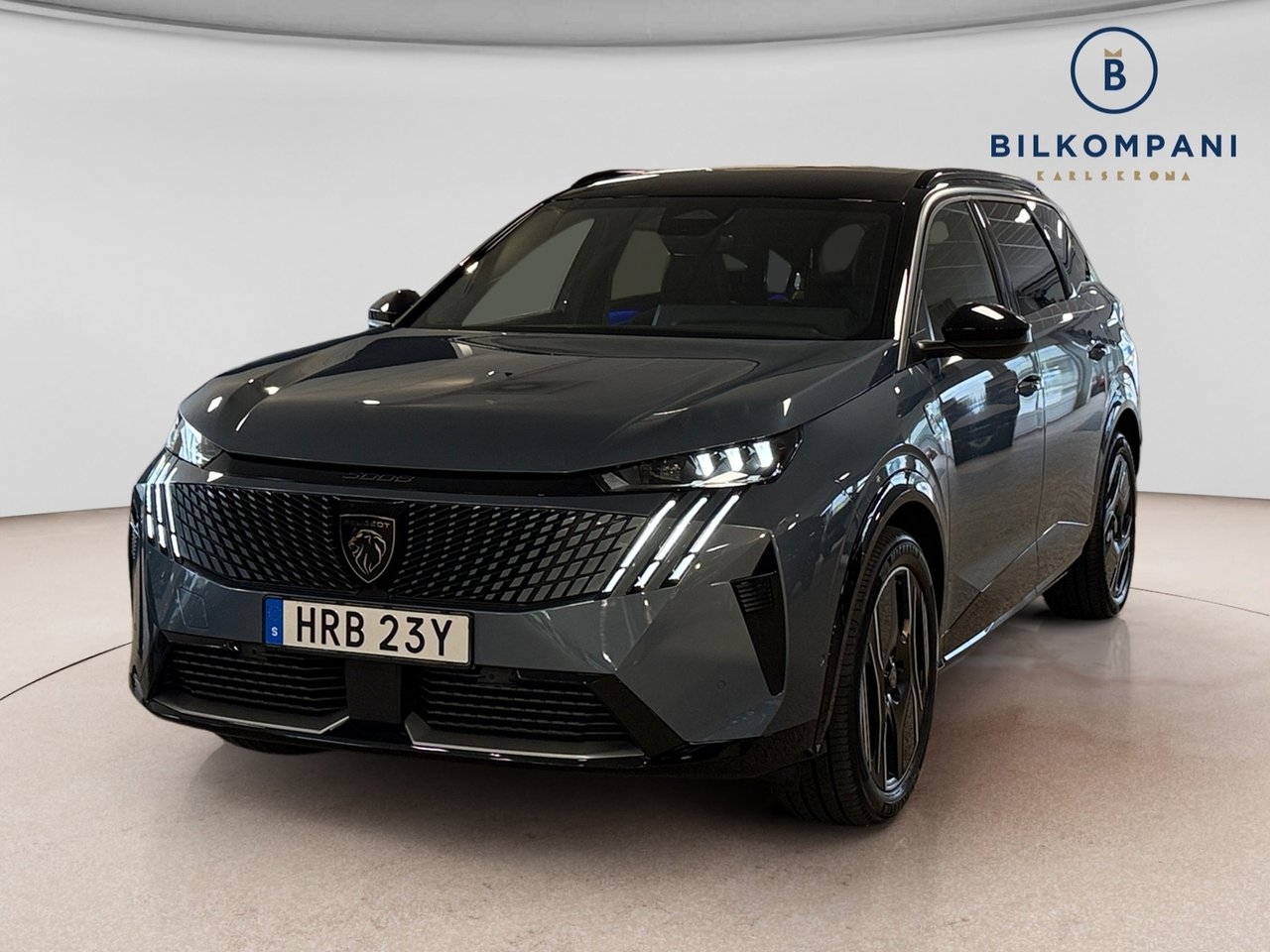 Peugeot e-5008