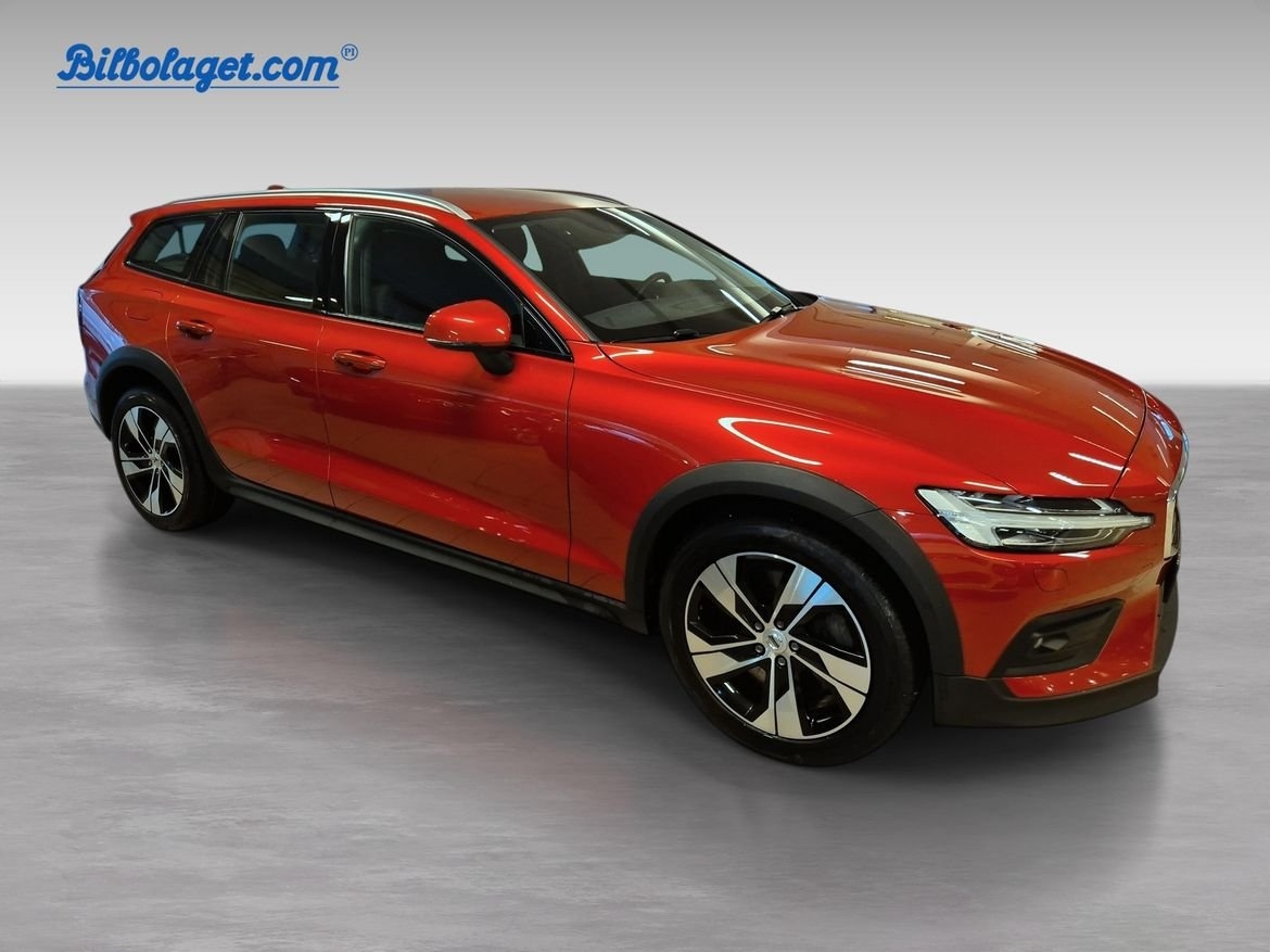 Volvo V60 Cross Country B4 AWD D Adv 2022, bild 3/10
