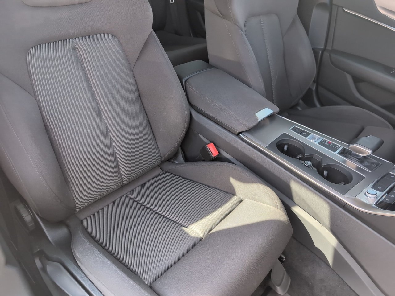 Audi A6 Avant TDI quattro 2.0 TDI AUT 2020, bild 3/4