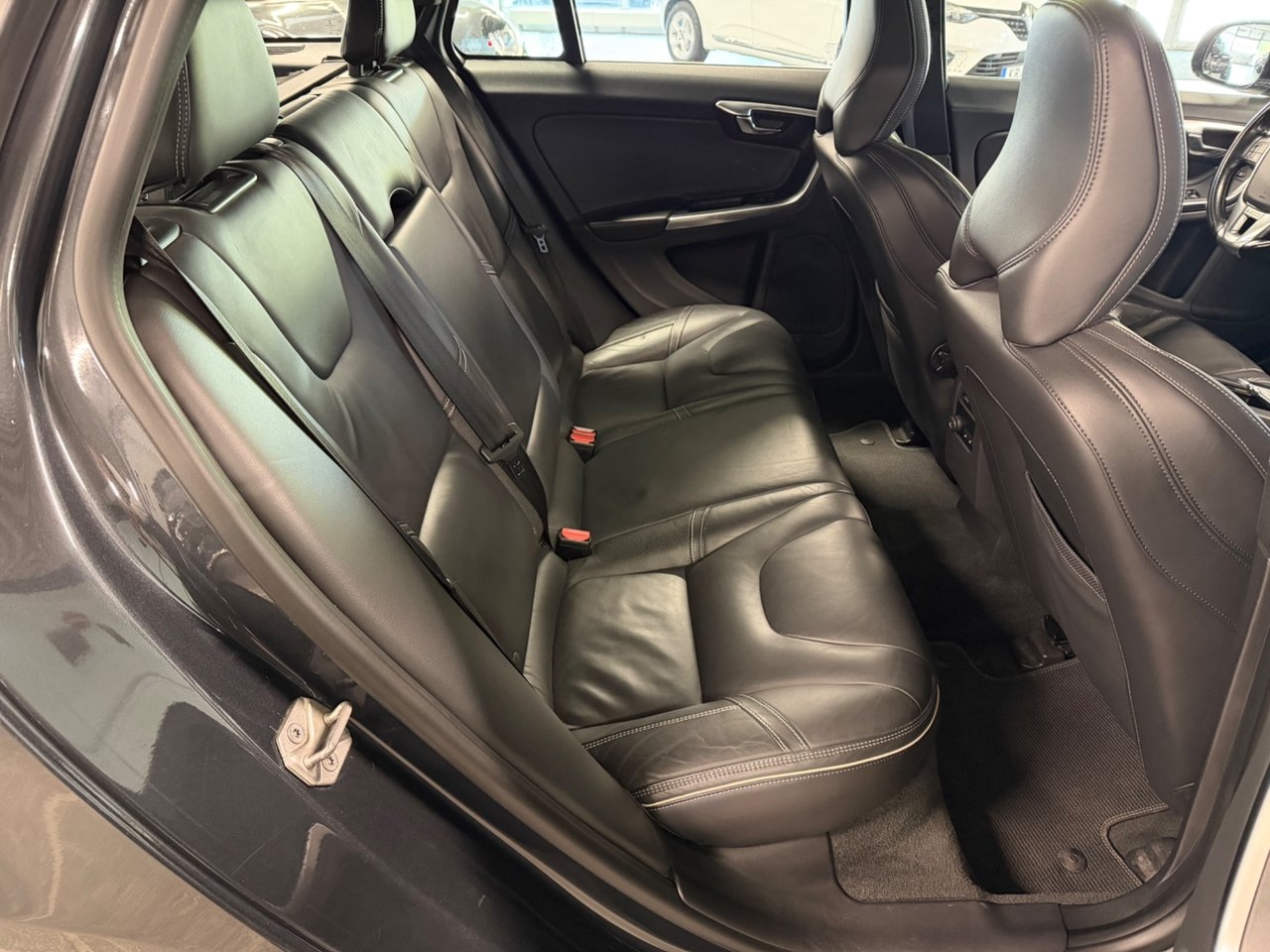 Volvo V60 2015, bild 6/10