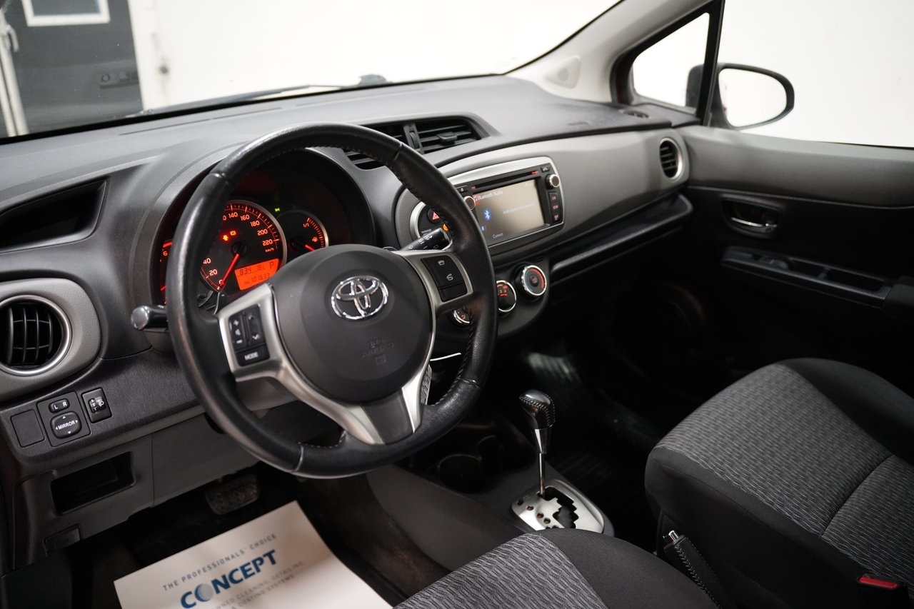 Toyota Yaris 2013, bild 6/10