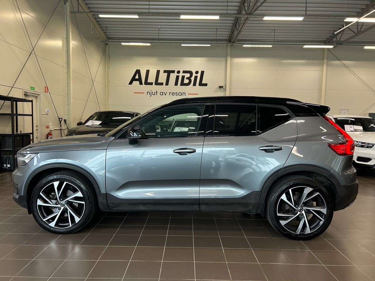 Volvo XC40 2018, bild 4/10
