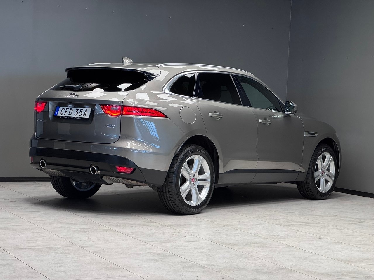 Jaguar F-Pace 2018, bild 2/10