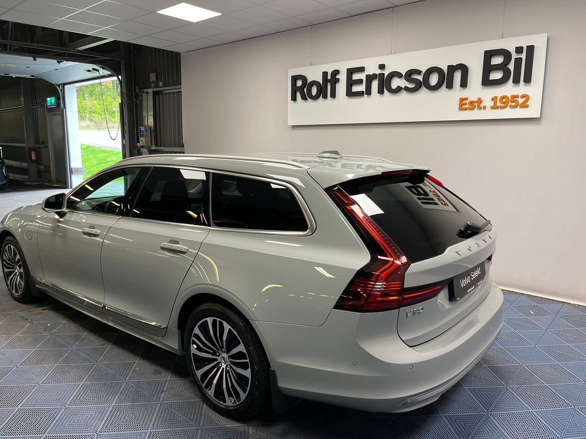 Volvo V90 T6 Core Edition II 2025, bild 3/10