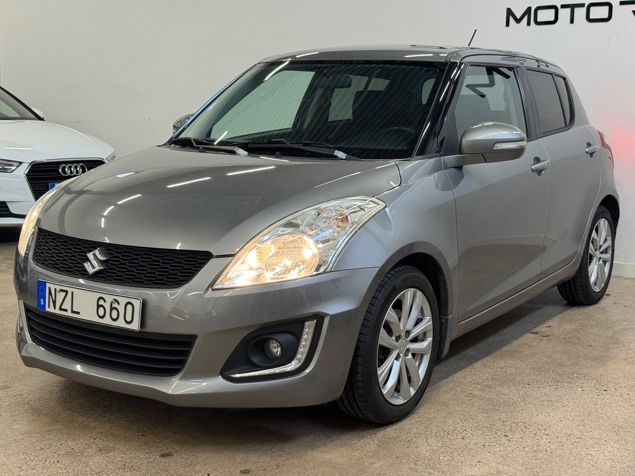 Suzuki Swift GLX 1.2 DOHC 16V VVT 2013, bild 4/10