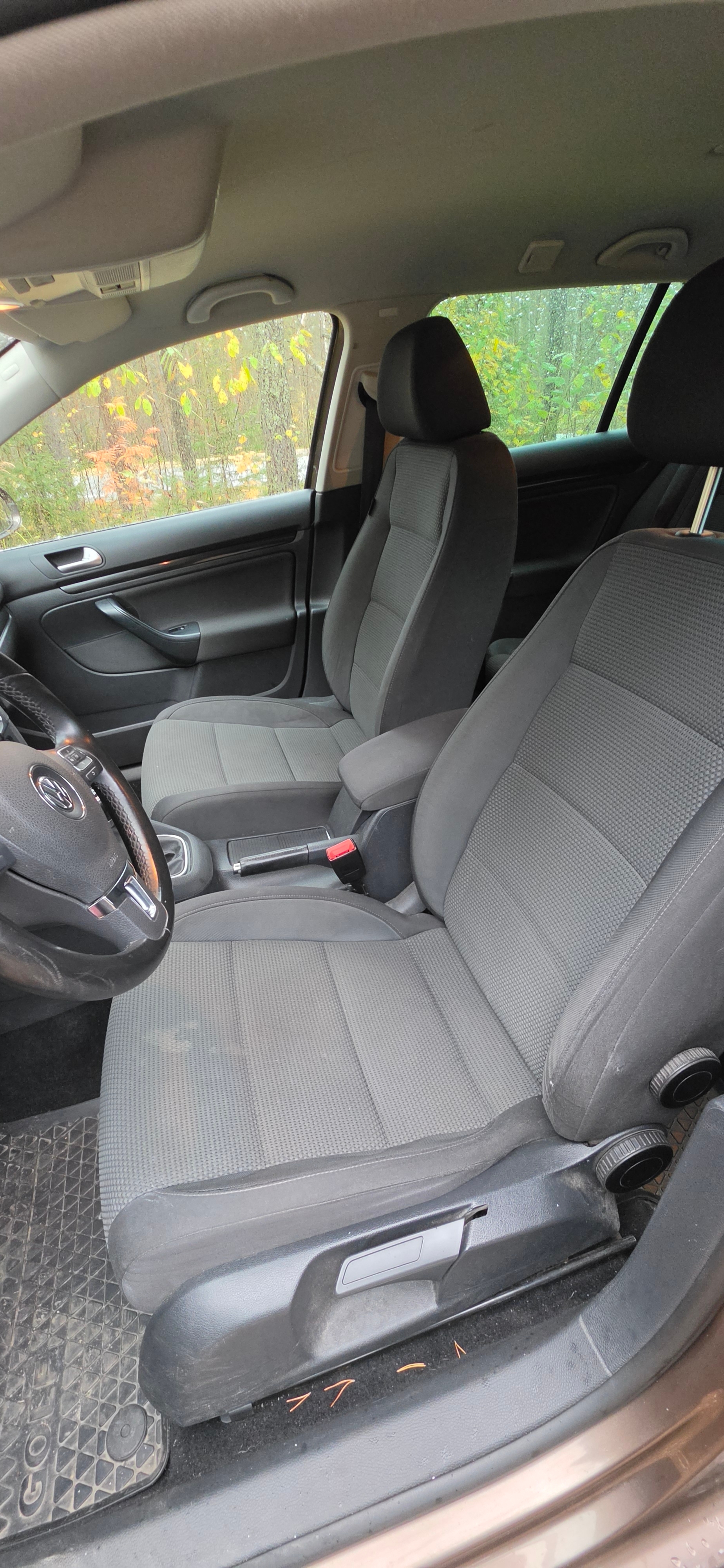 Volkswagen Golf 2011, bild 5/10