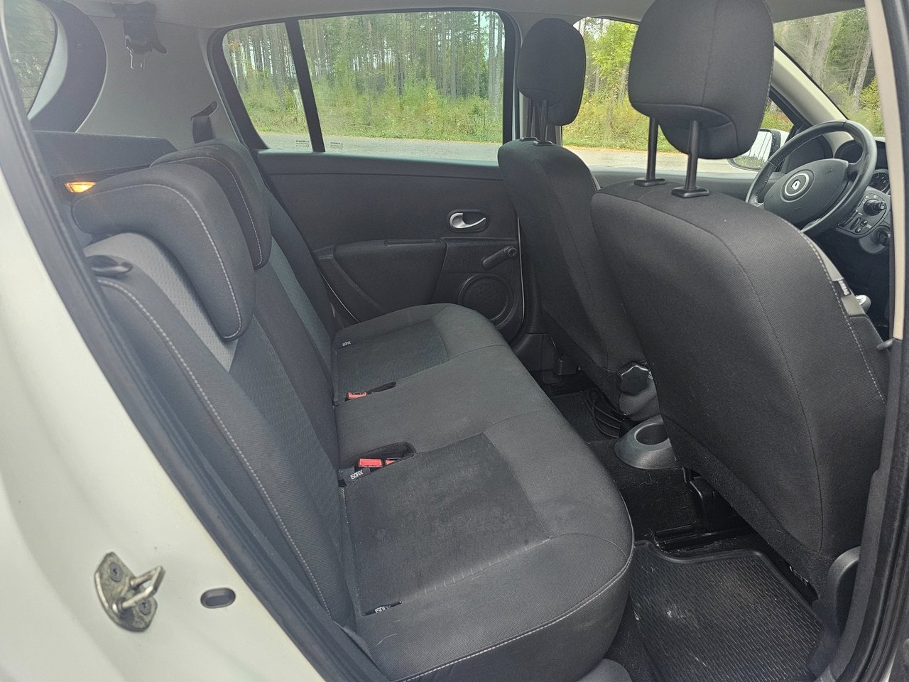 Renault Clio 2011, photo 7/7