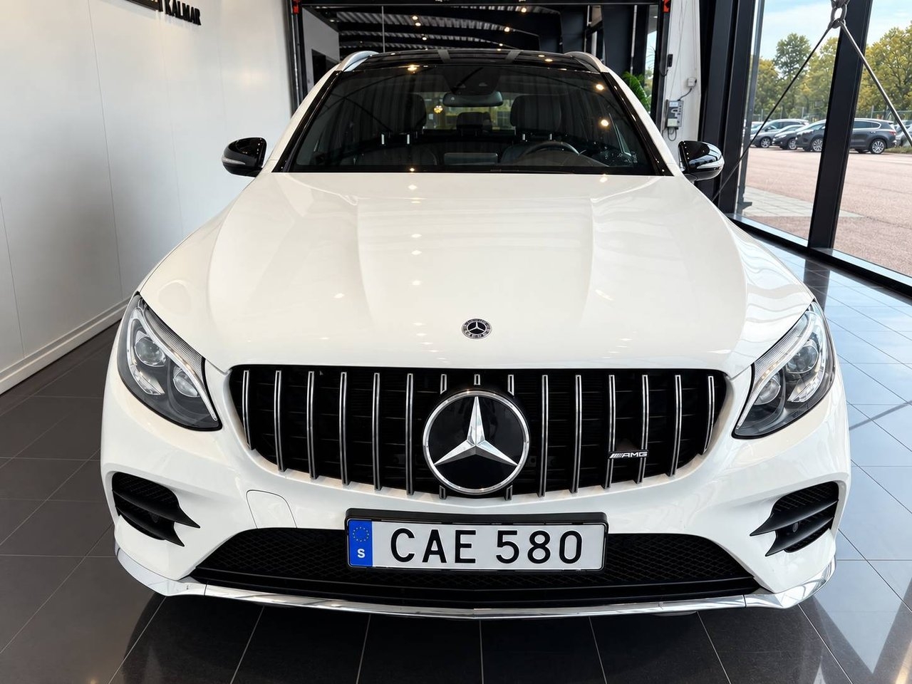 Mercedes-Benz GLC 220 d 4MATIC AMG Line 2018, kuva 4/10