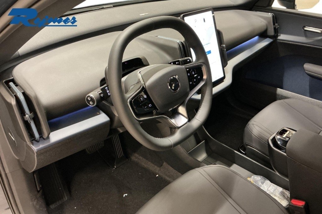 Volvo EX30 P5 RWD Long Range Plus 2027, bild 7/10