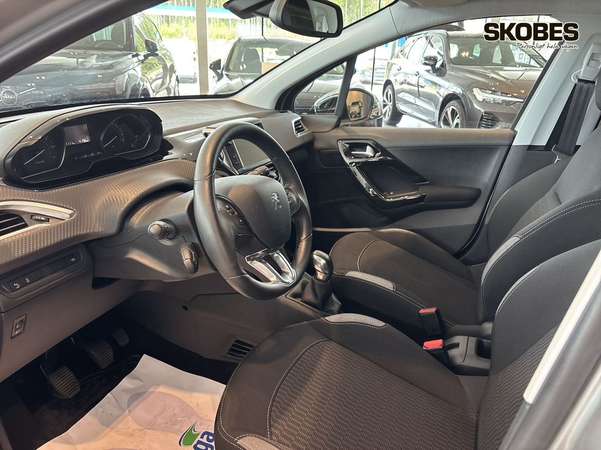 Peugeot 208 1.2 PureTech 82 2016, bild 7/10