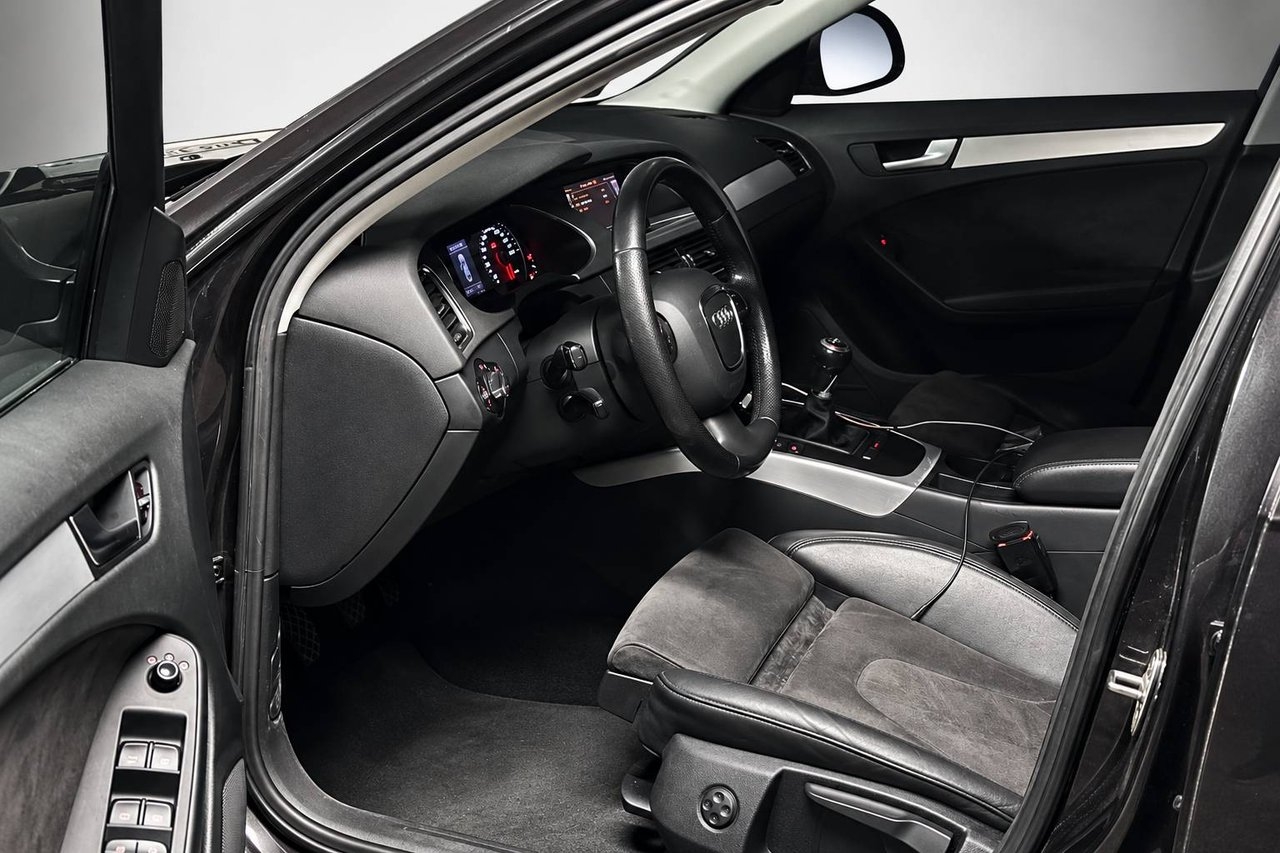 Audi A4 2009, bild 6/7