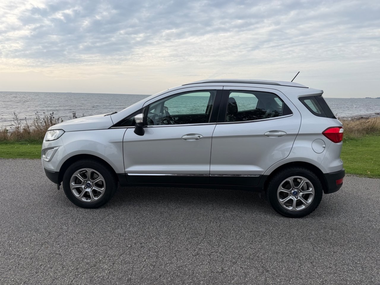 Ford Ecosport 1.0 Titanium 2018, bild 2/10