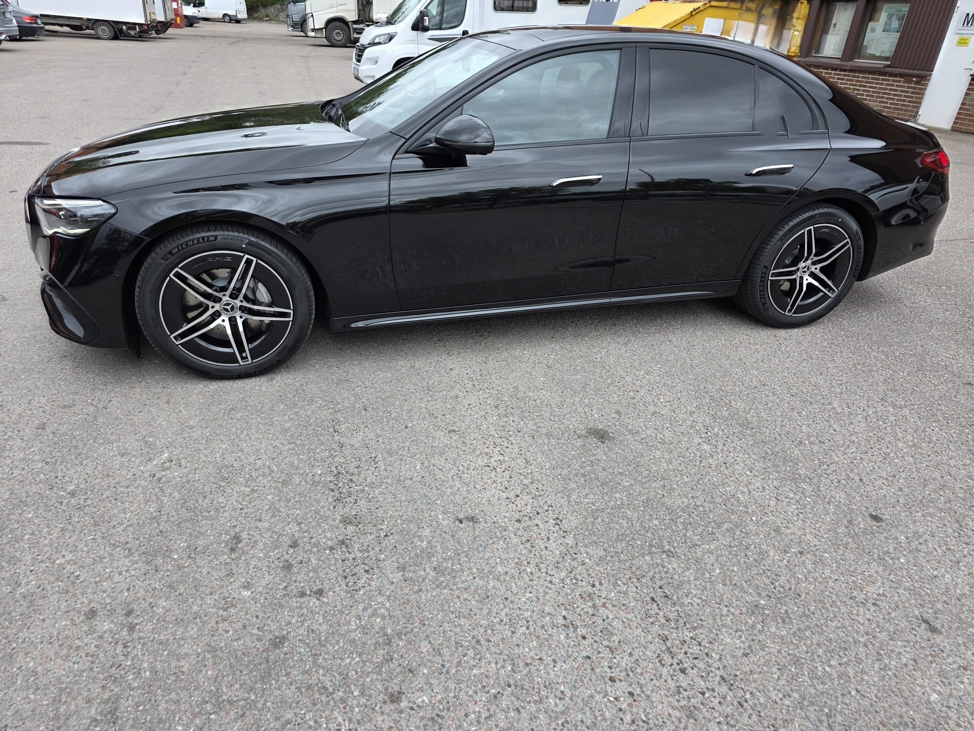 Mercedes-Benz E 220 d 4MATIC 9G-Tronic 2025, bild 7/10