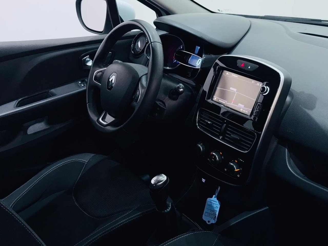 Renault Clio 1.5 dCi Zen 90hk 2017, bild 4/21