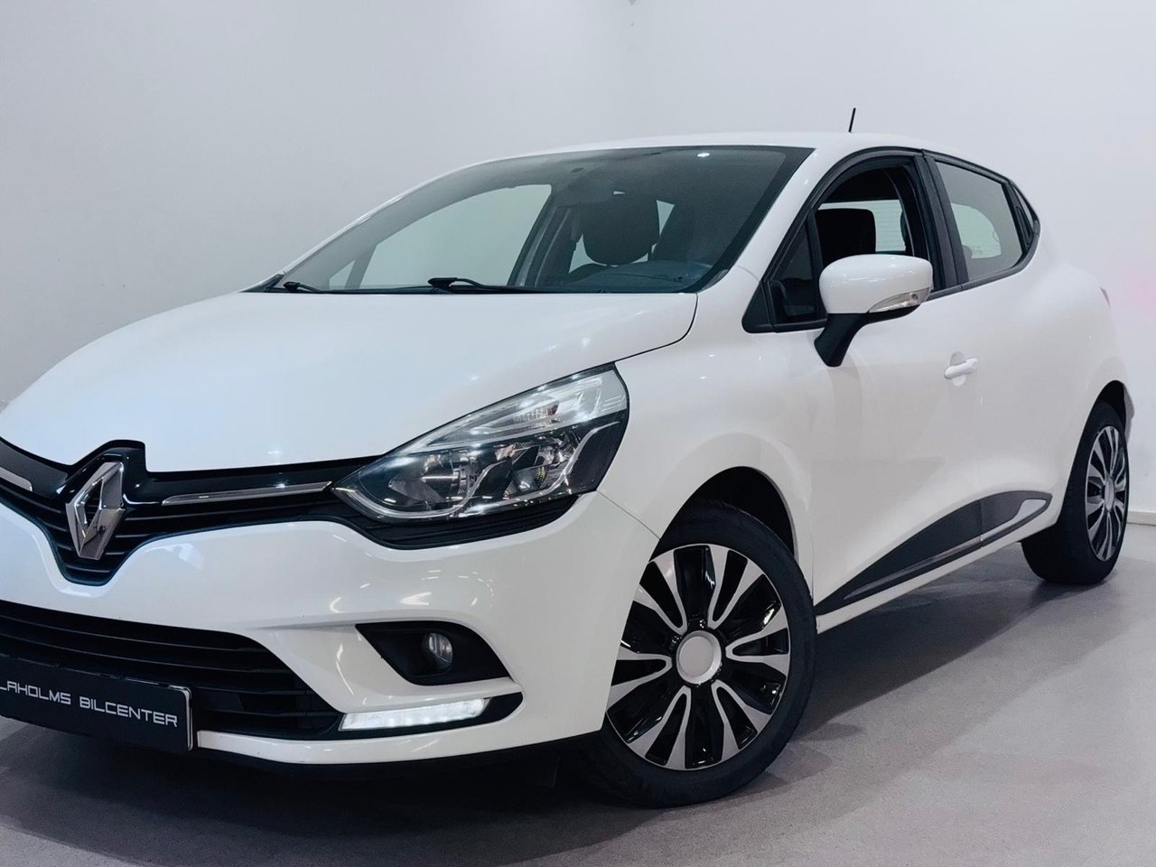 Renault Clio 1.5 dCi Zen 90hk 2017, bild 3/21