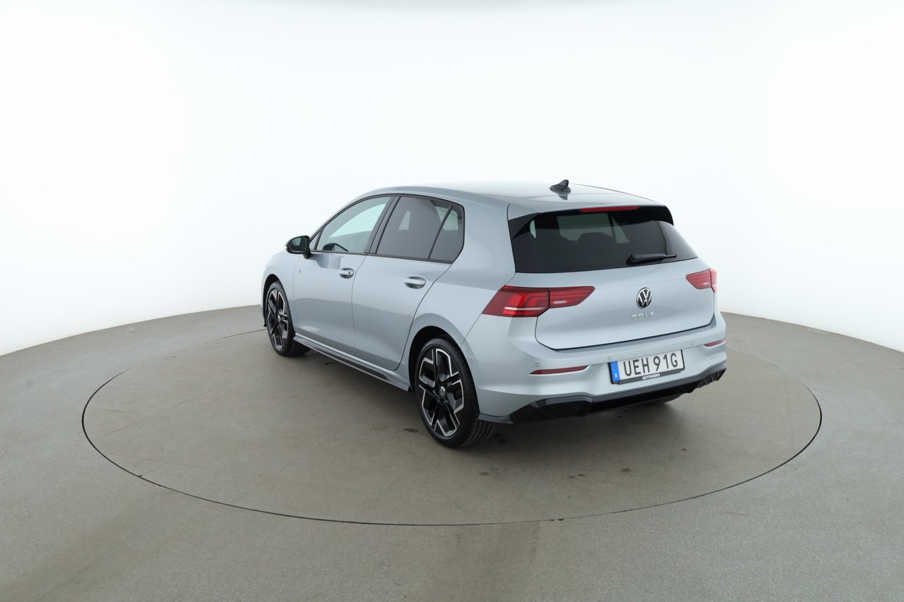Volkswagen Golf 1.5 TSI R-Line / 360 2026, photo 3/10