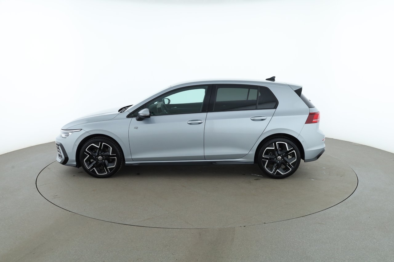 Volkswagen Golf 1.5 TSI R-Line / 360 2026, photo 2/10