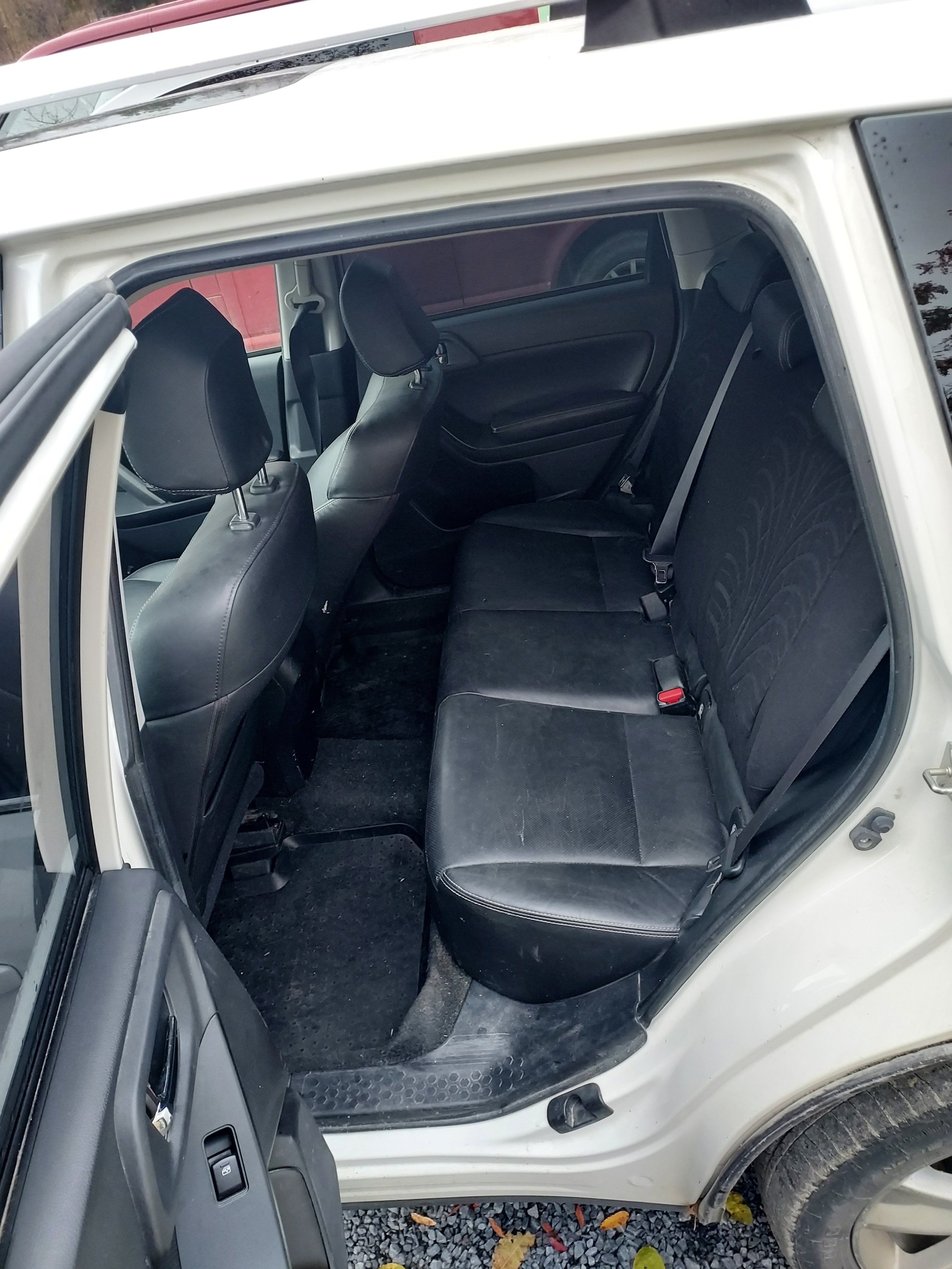 Subaru Forester 2.0 4WD Manuell 2013, bild 4/6