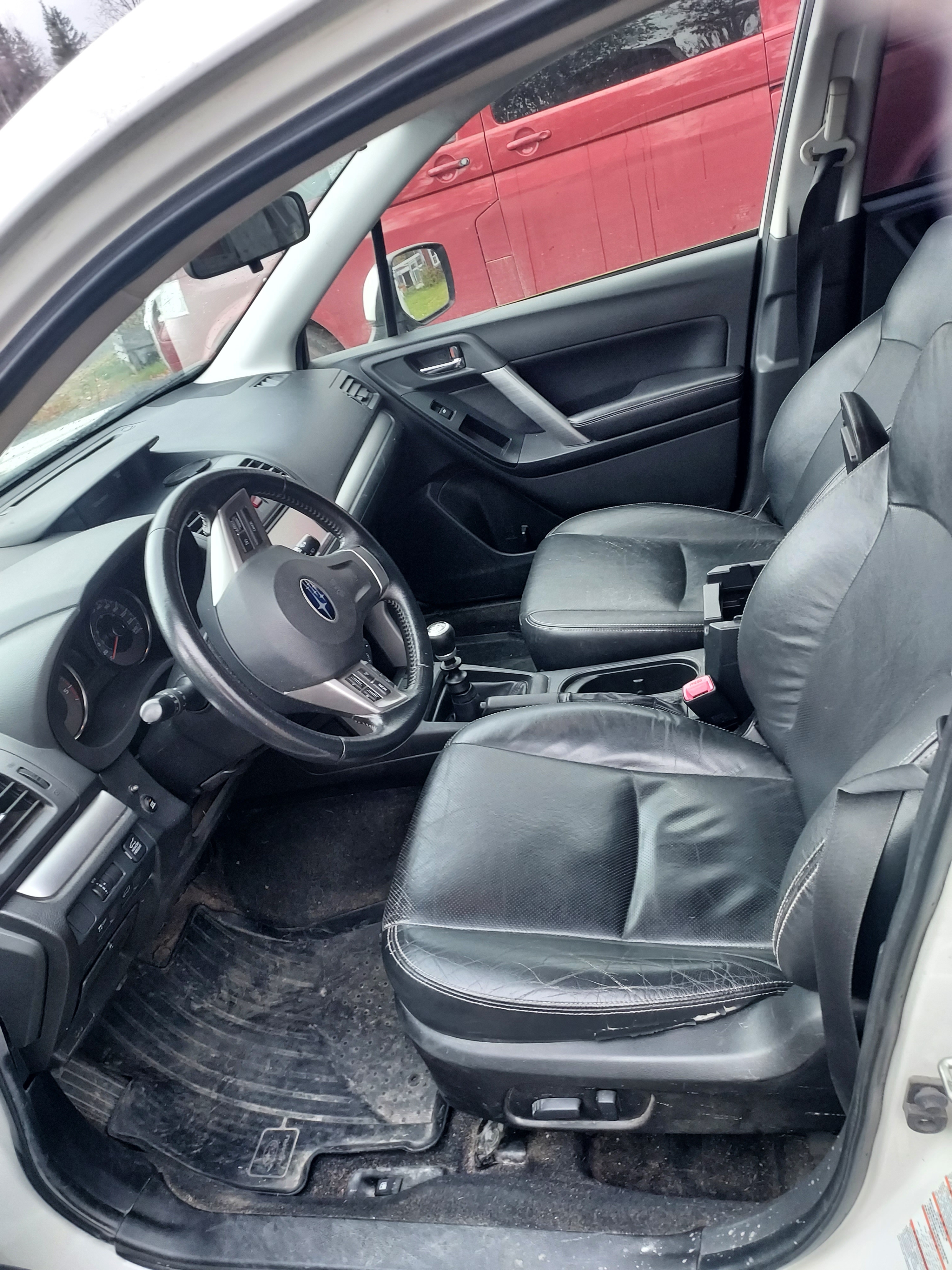 Subaru Forester 2.0 4WD Manuell 2013, bild 3/6