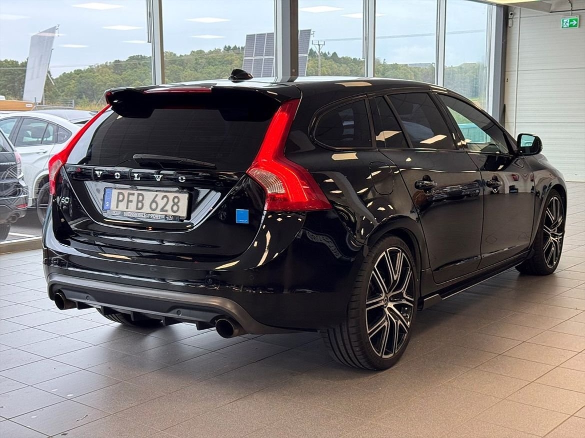 Volvo V60 2018, kuva 3/10