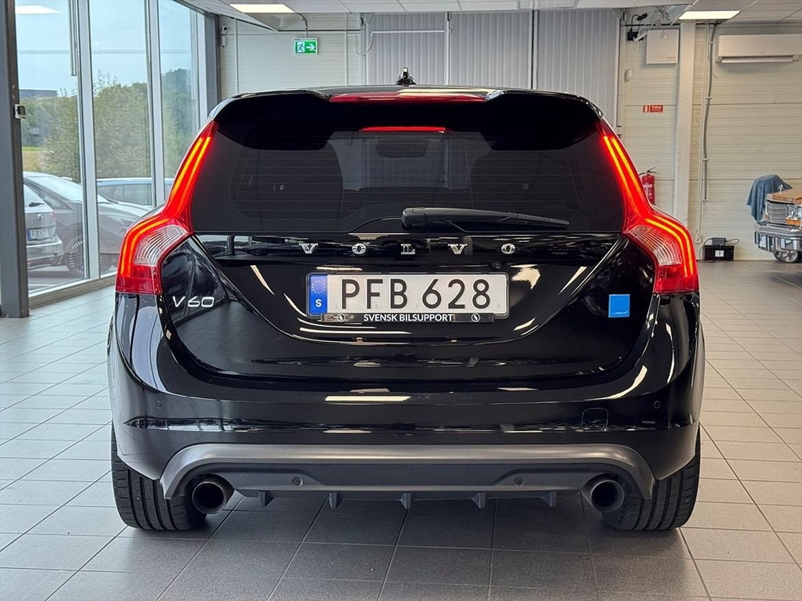 Volvo V60 2018, kuva 4/10