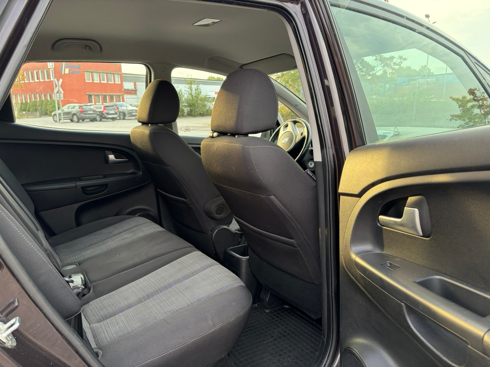 Kia Venga 2011, bild 5/10