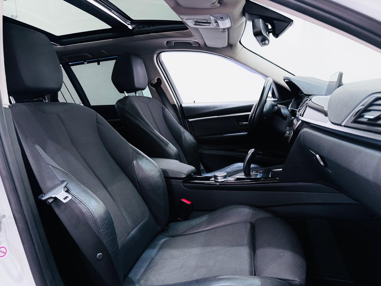BMW 320 2018, bild 6/21