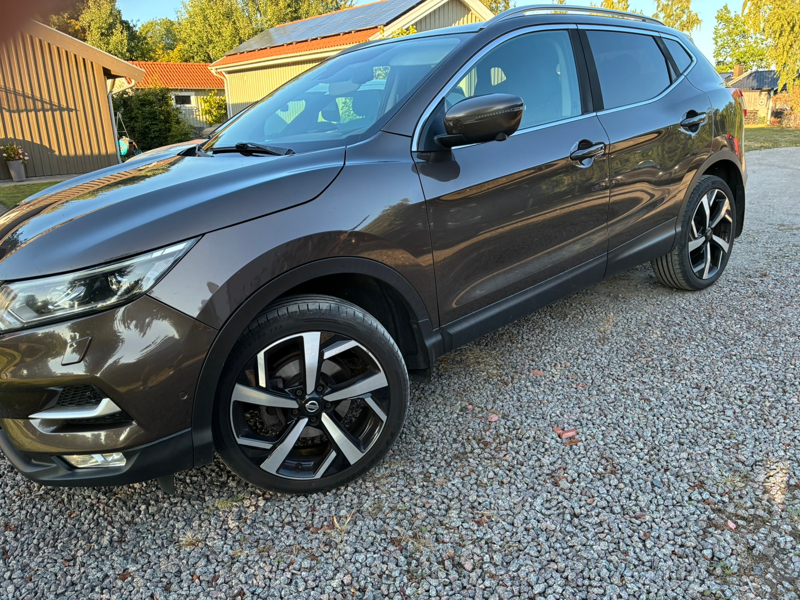 Nissan Qashqai 2018, bild 2/3