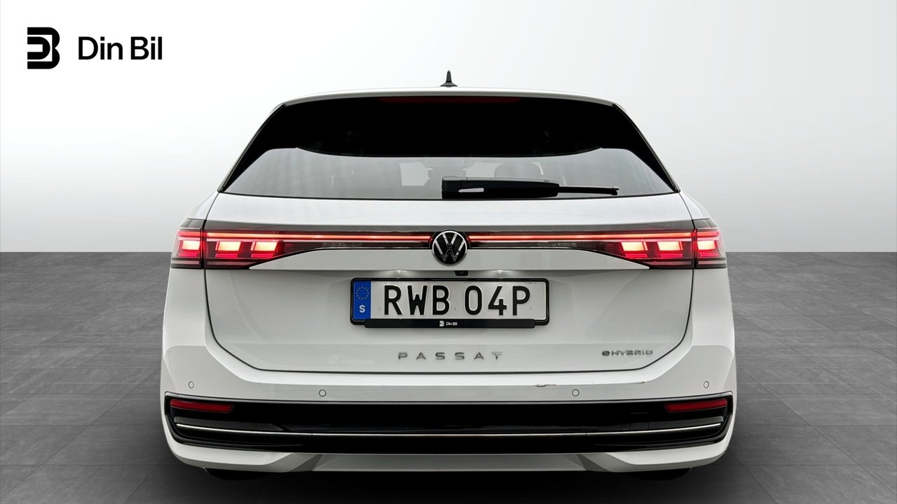 Volkswagen Passat 2025, bild 5/19
