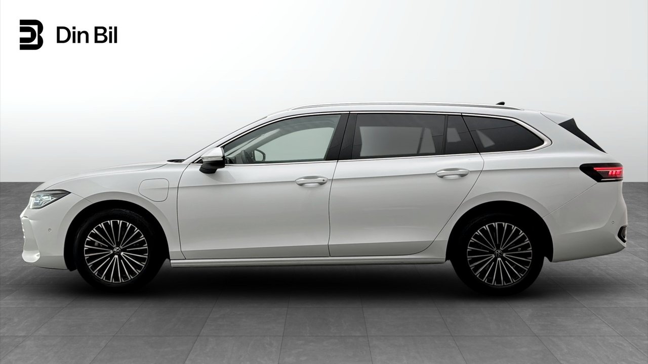 Volkswagen Passat 2025, bild 2/19
