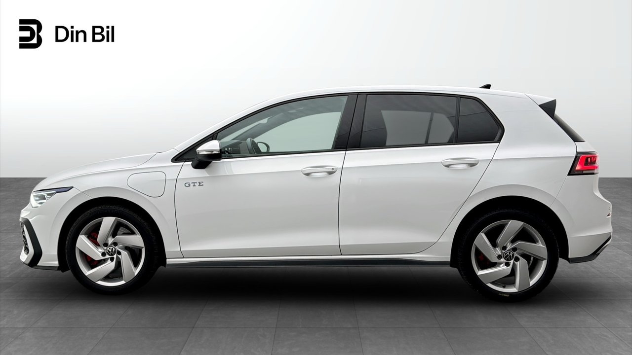 Volkswagen Golf 1.5 GTE DSG 272hk /Drag 2025, bild 2/10