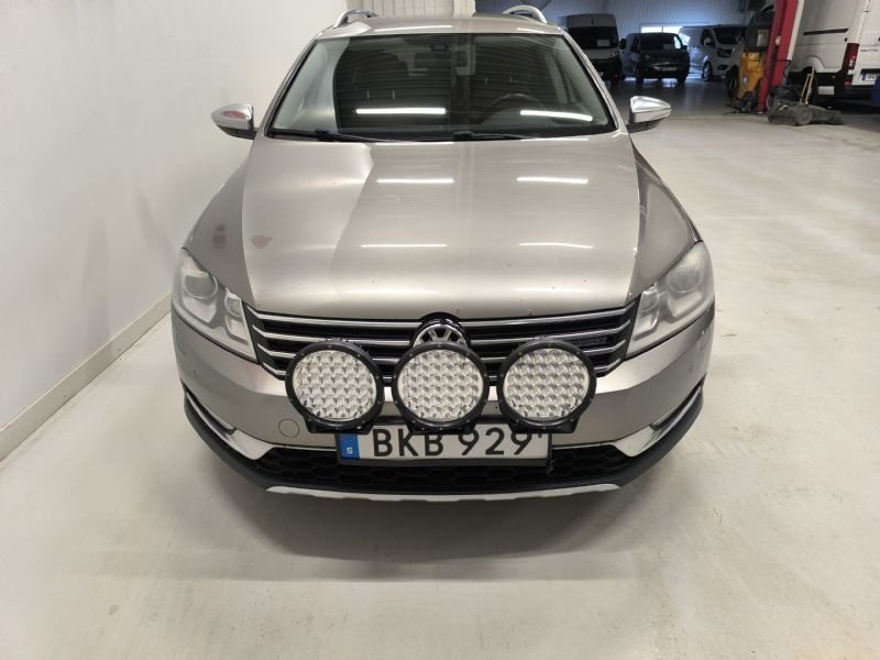 Volkswagen Passat 2013, bild 2/10