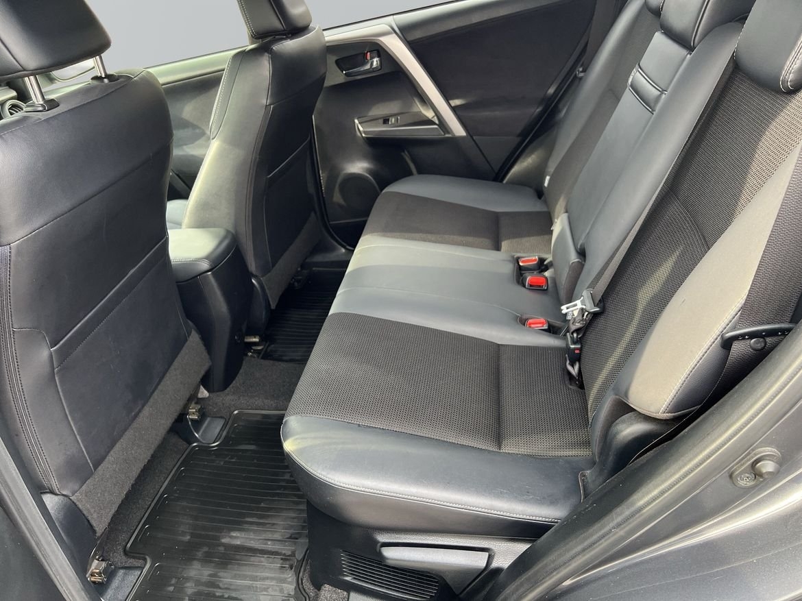 Toyota RAV4 2016, bild 7/10