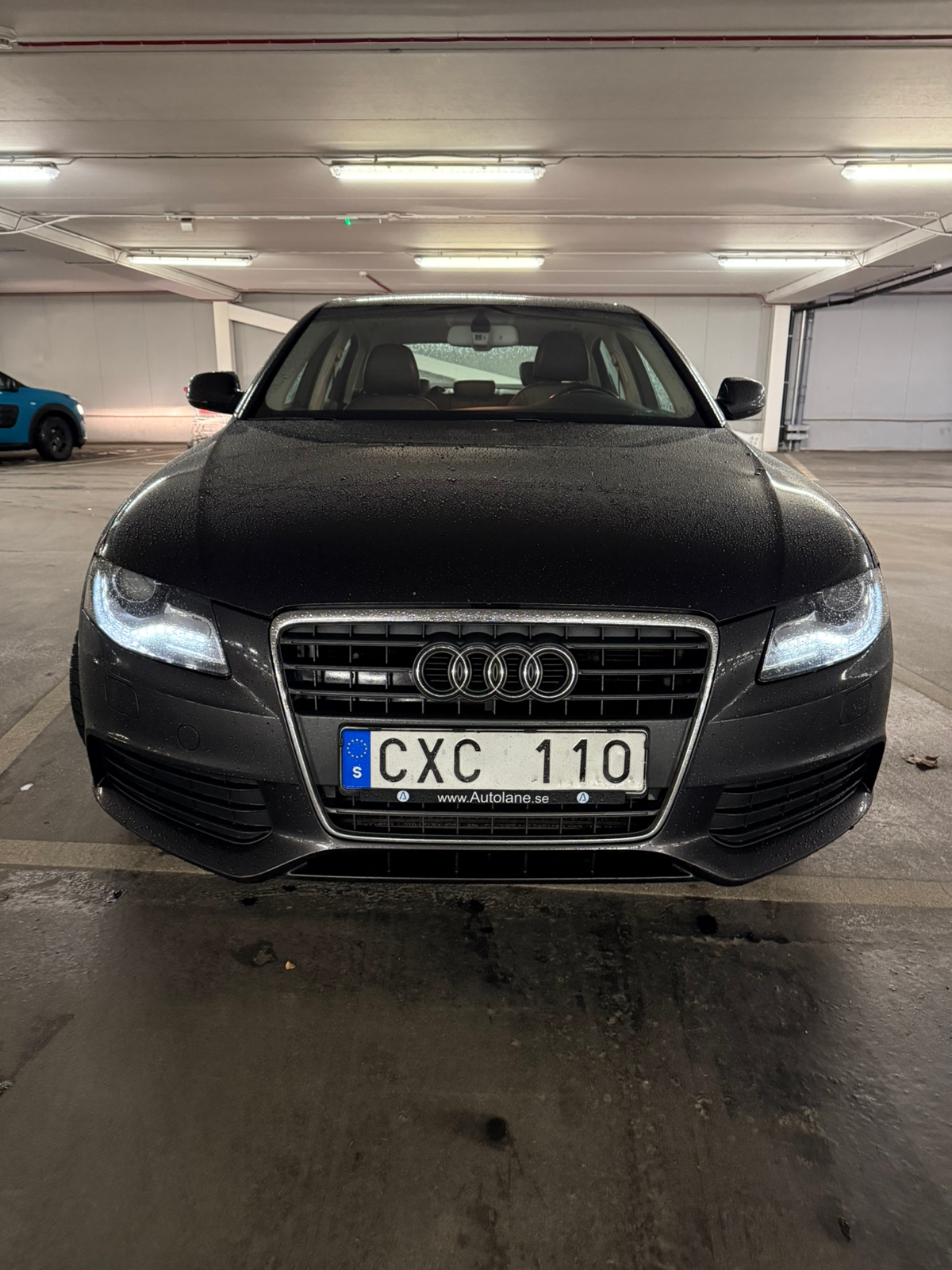 Audi A4 2.0 TDI 2011, bild 2/9
