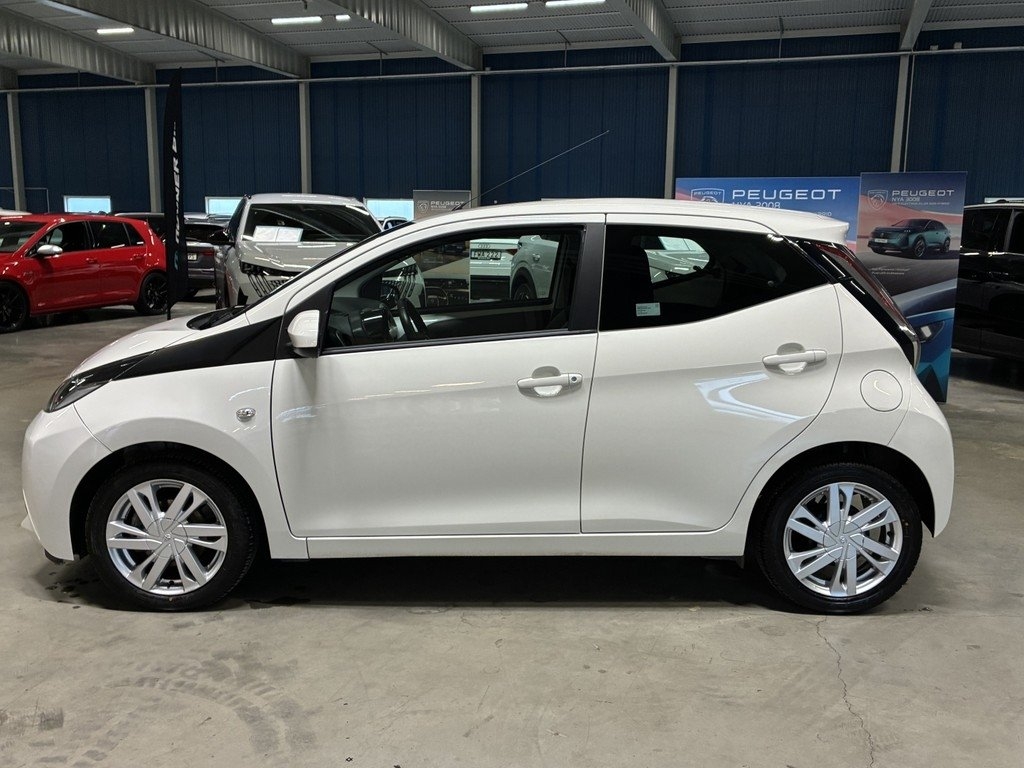 Toyota Aygo 2016, bild 6/10