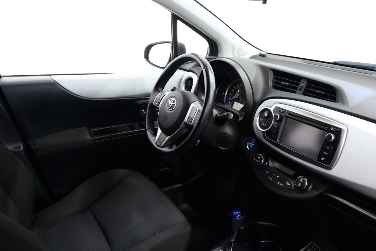 Toyota Yaris 2012, bild 7/10