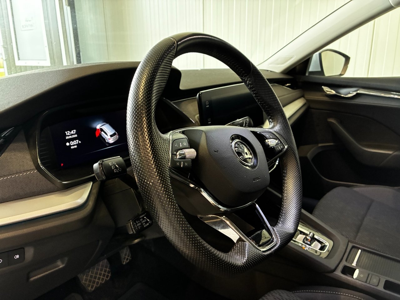 Skoda Octavia Kombi 1.0 TSI e-TECH 2024, bild 7/10