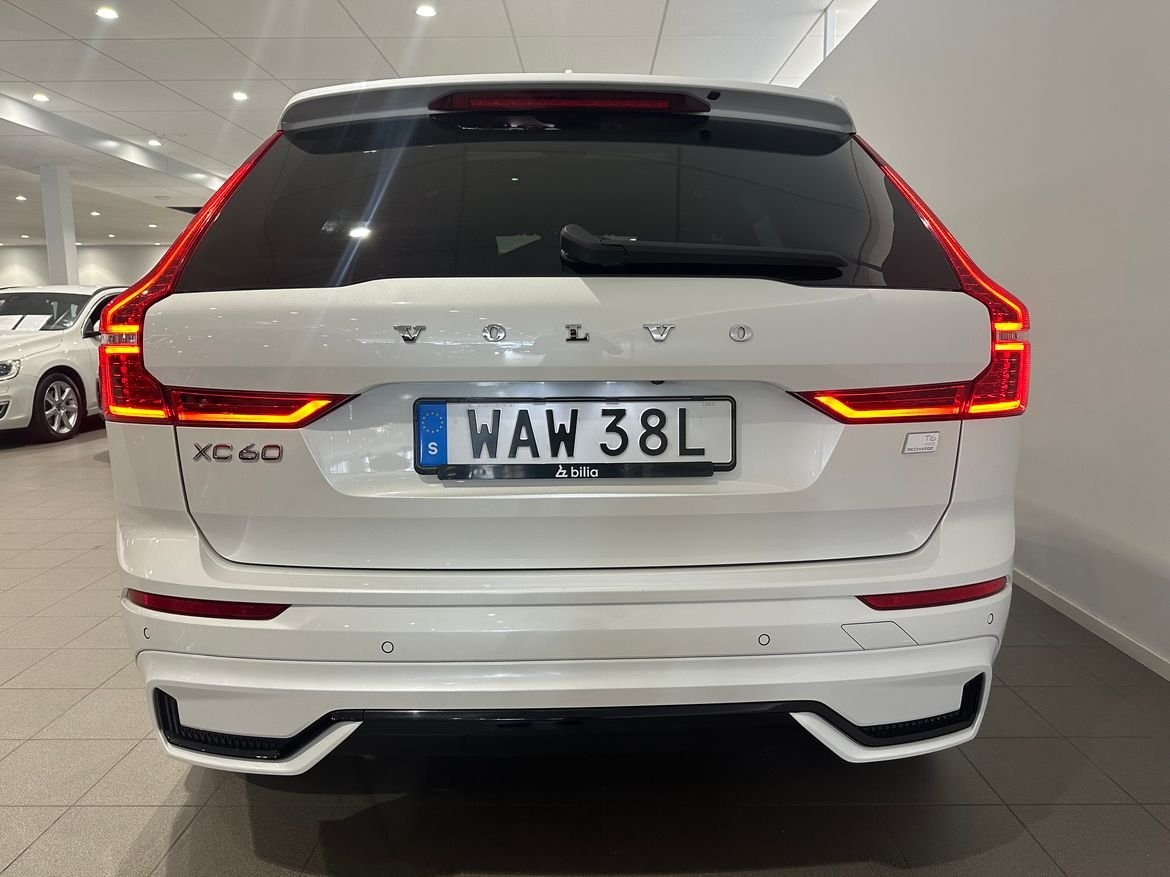 Volvo XC60 Recharge T6 Plus Dark Edition 2024, bild 6/10