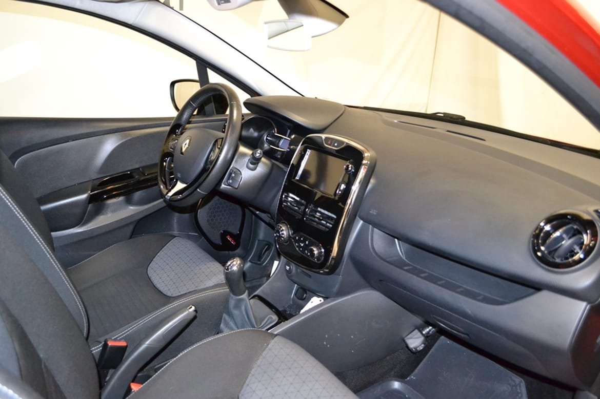 Renault Clio 0.9 TCe 90 5dr 90hk 2013, photo 4/6