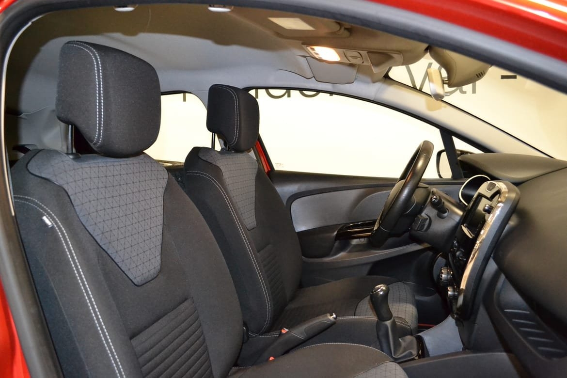 Renault Clio 0.9 TCe 90 5dr 90hk 2013, photo 6/6